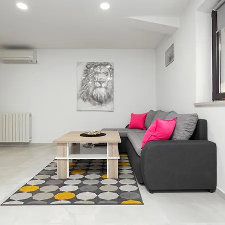 Apartman Alex - 100 Meters From *